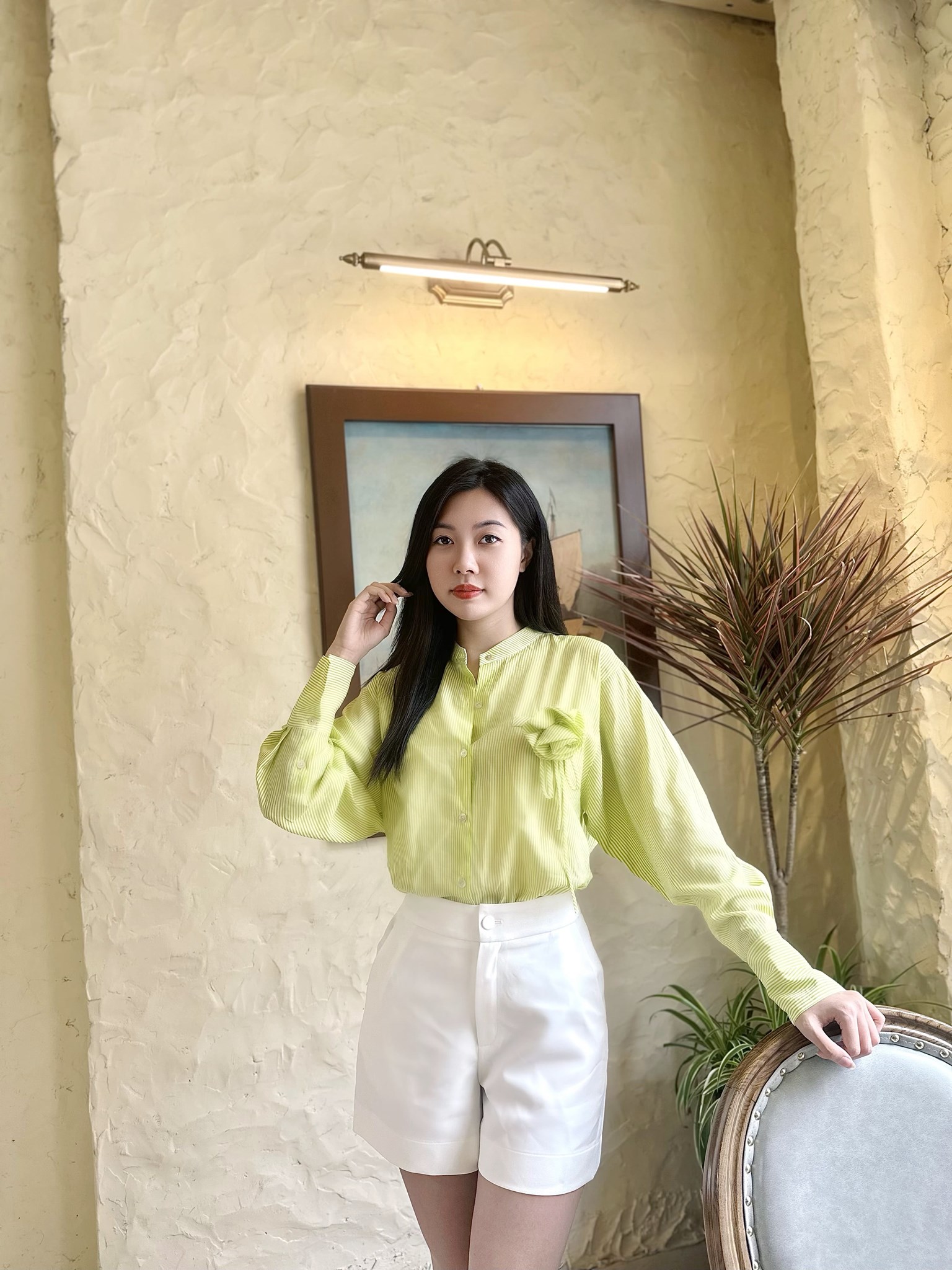 Ảnh của Áo kiểu đính hoa rời